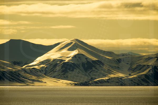 Svalbard Midnight Sun